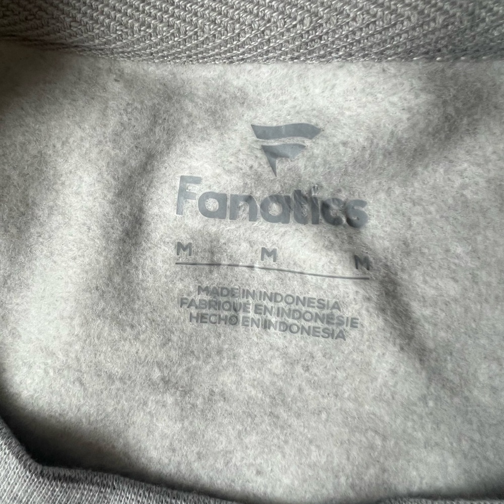 Fanatics Philadelphia 76ers Crewneck Sweatshirt - Picture 5 of 7